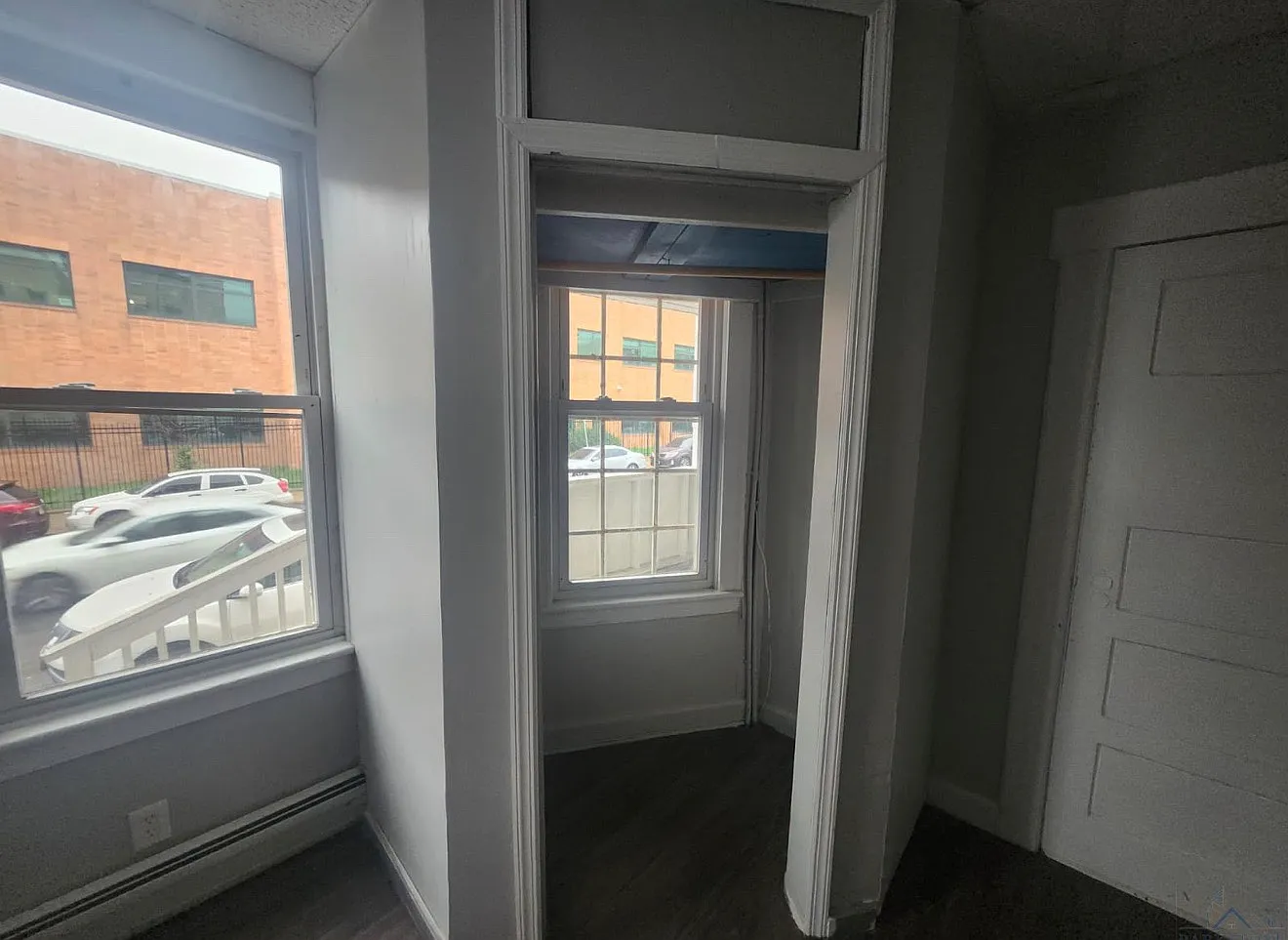 4 bed, $2,300 — Photo 4