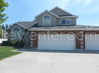 375 S Angel St, Layton, UT 84041