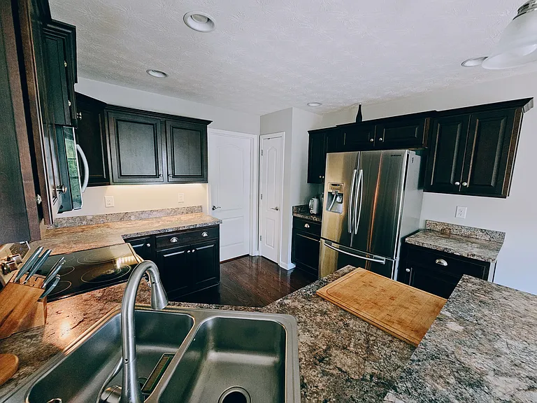 12315 Amber Woods Ct — Photo 9