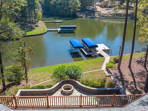 3rd image of 1430 Parks Mill Dr