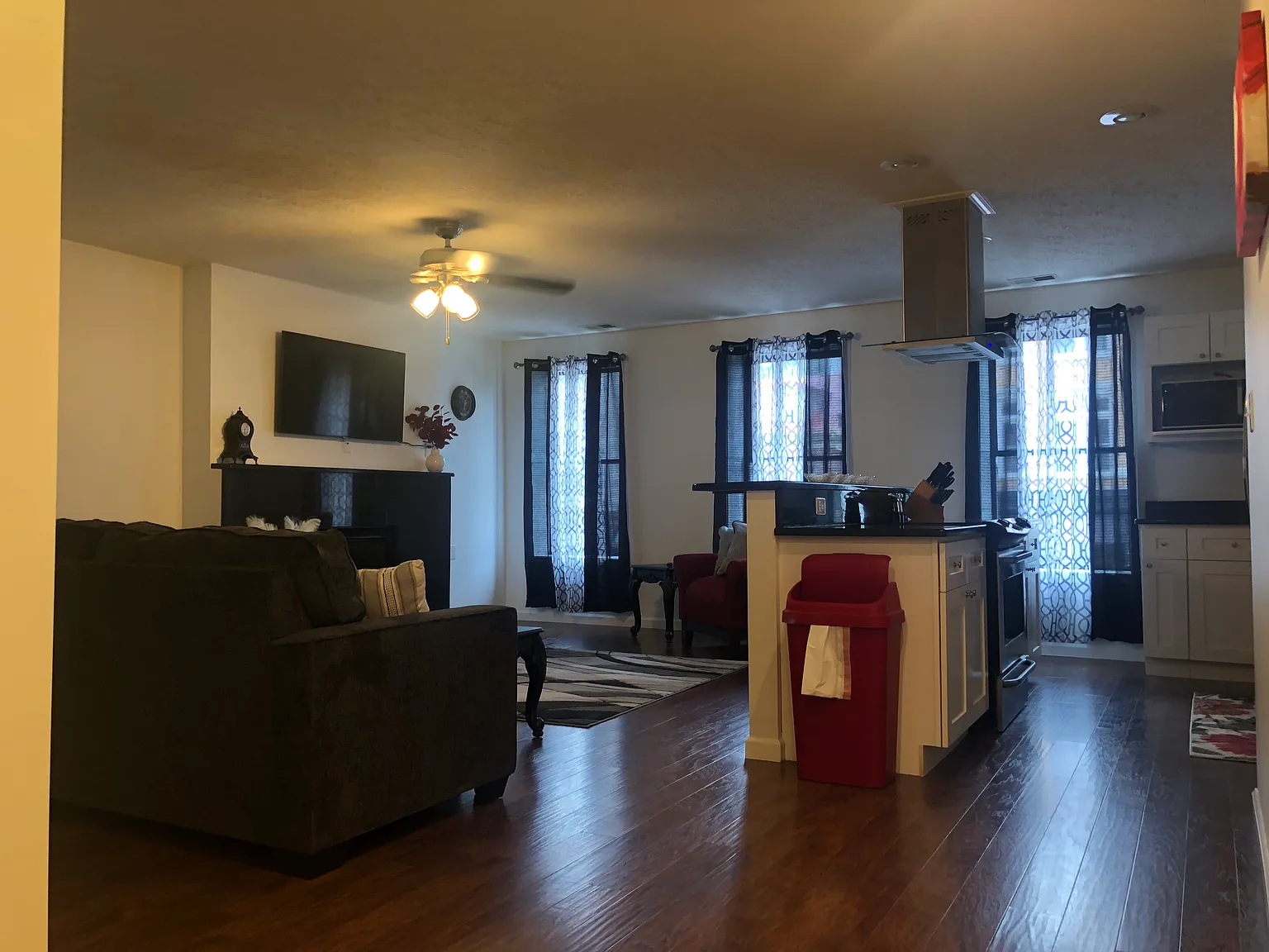 1 bed, $1,500 — Photo 2
