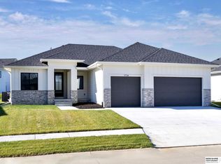 5724 N 208th St, Elkhorn, NE 68022