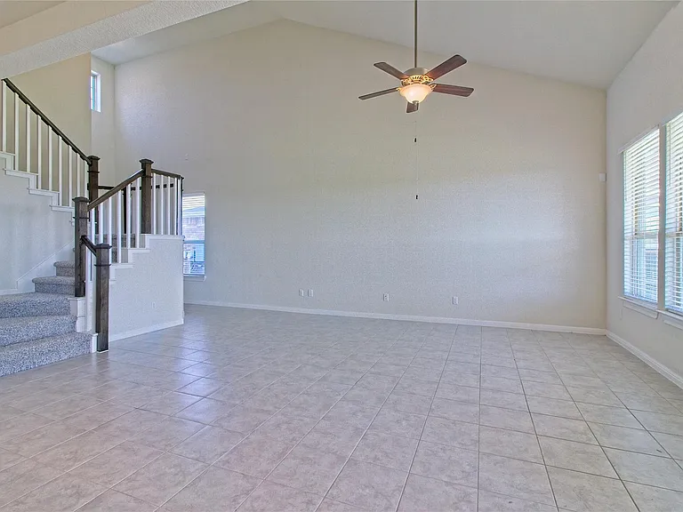 5610 Wolf Pack Dr — Photo 7