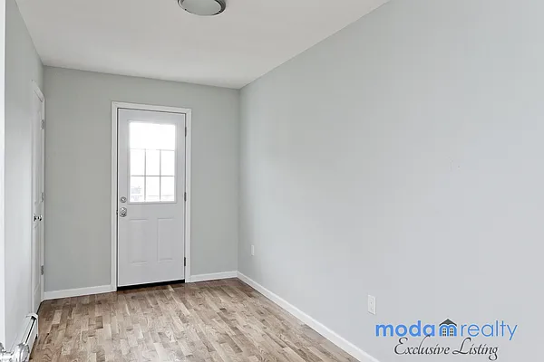 Rented by Moda Realty | media 4
