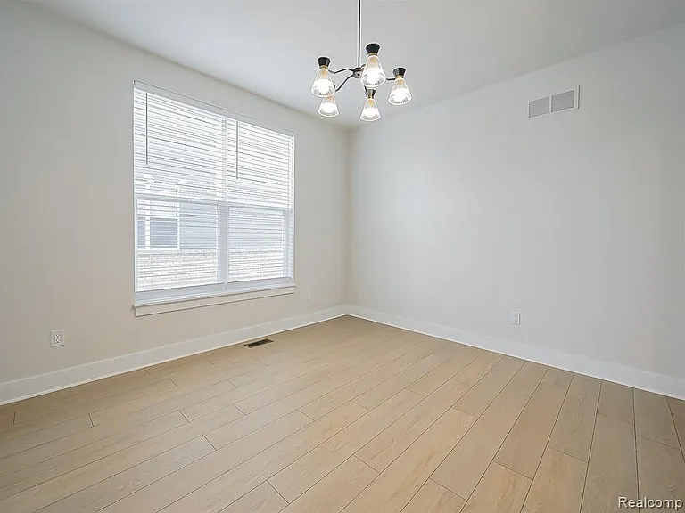 5169 Poppydrew Ln — Photo 13