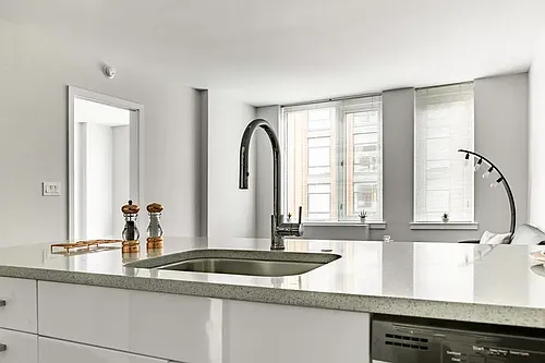34 Berry St Photo 1