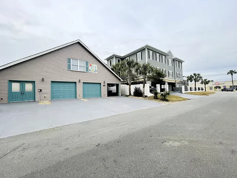 Building Photo - 1704 Perrin Dr #1704