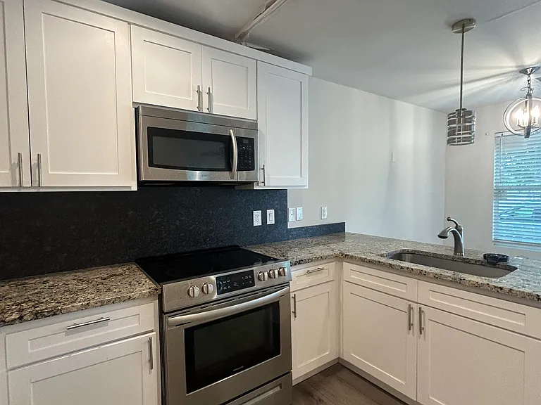 116 Naylor St #116 — Photo 2