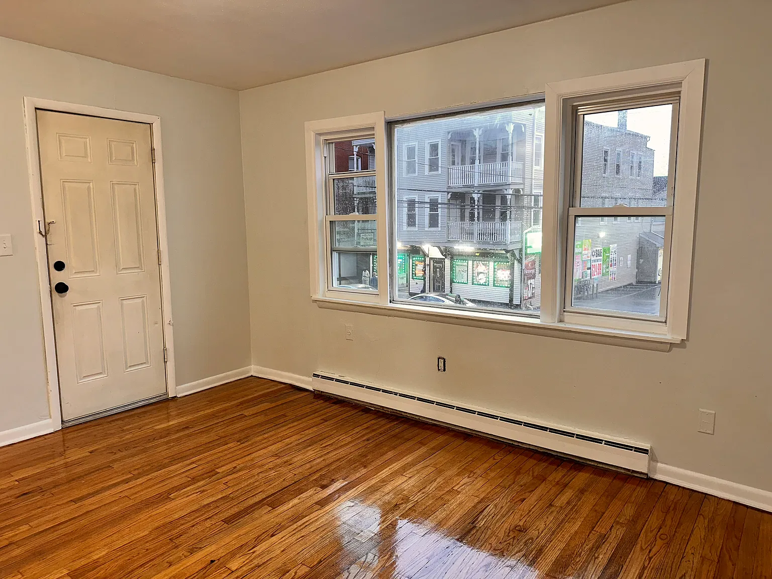 1 bed, 750 sqft, $1,150 — Photo 2