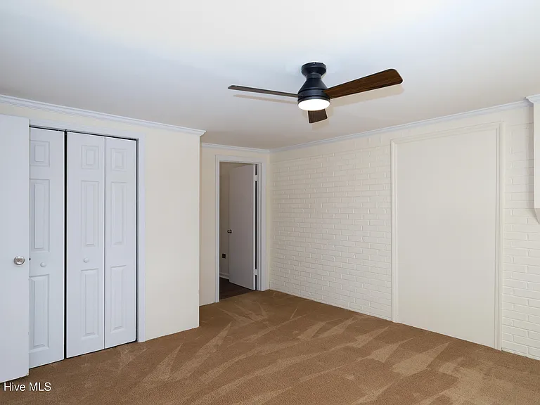 1190 Blue Creek Rd #B — Photo 18