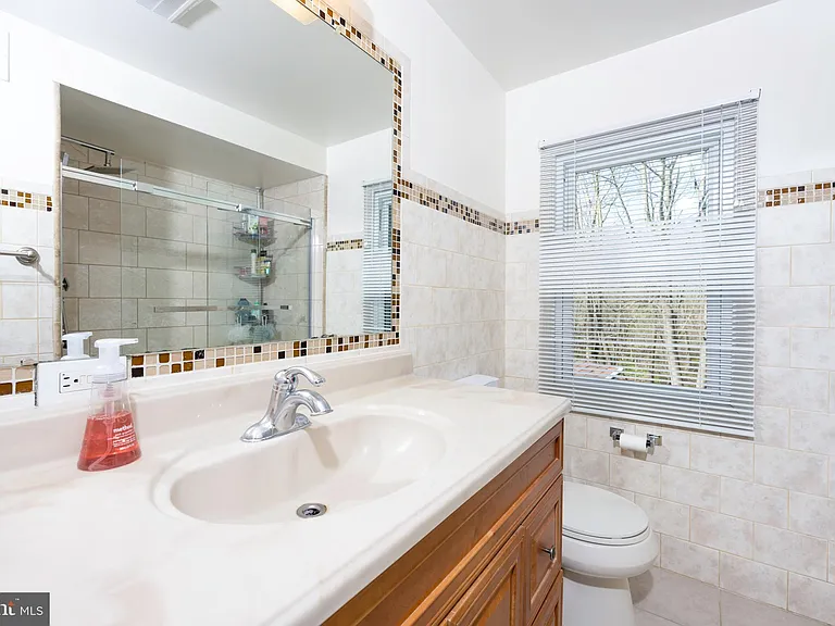 9129 Wandering Trail Dr — Photo 23