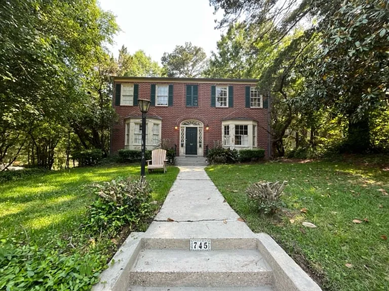 745 Fairview St — Photo 1