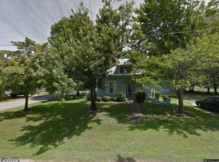 406 3rd Ave N, Decherd, TN 37324