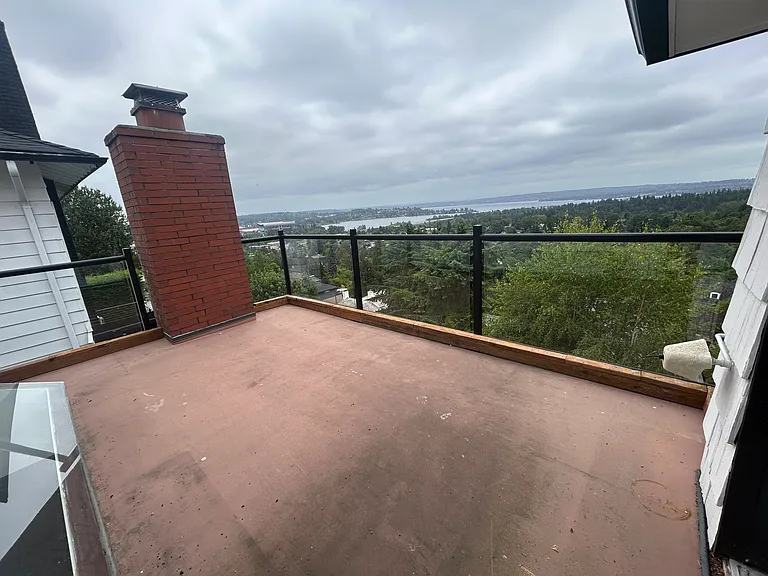 1926 15th Ave E — Photo 50