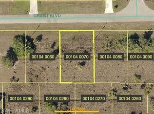 424/426 Grant Blvd, Lehigh Acres, FL 33974