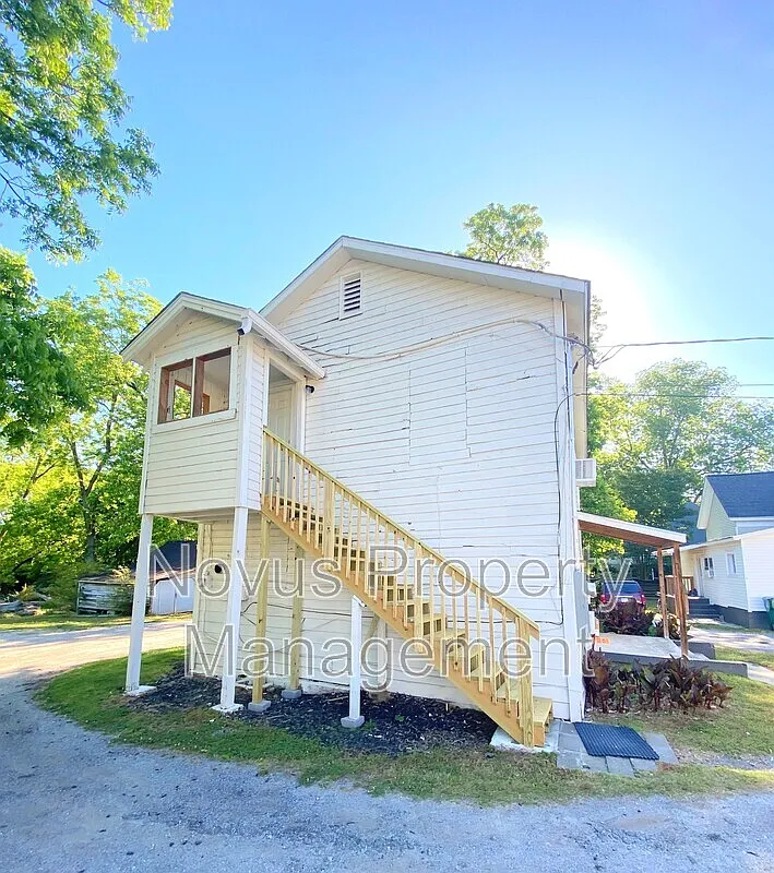 Building Photo - 304 Cedar St #D