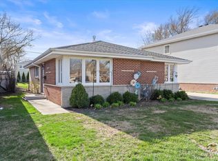 1228 S Haddow Ave, Arlington Heights, IL 60005