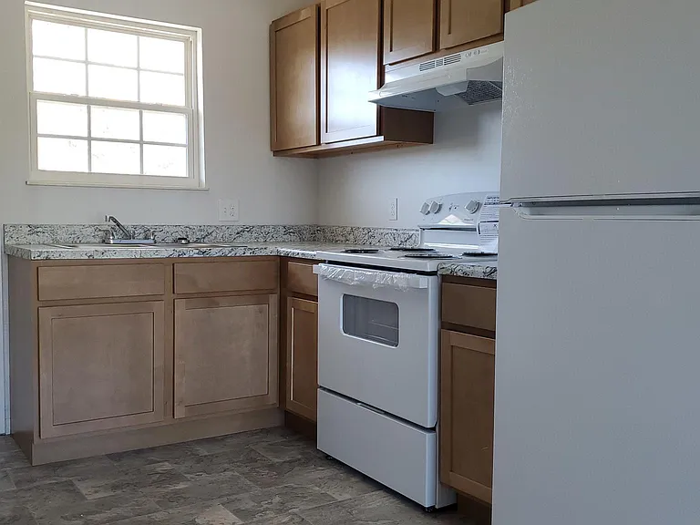 450 Old Edgemore Ln #19 — Photo 1