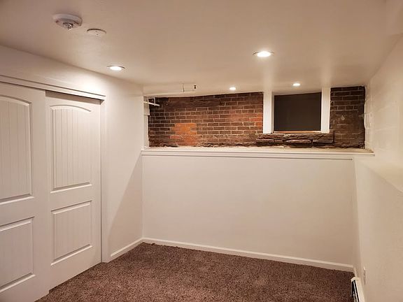 5th image of 943 Main St #C
