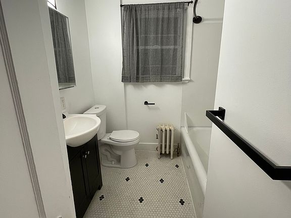 5th image of 178-180 Warren Ave Unit 2