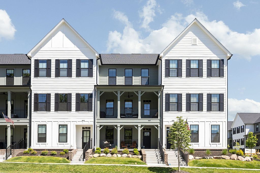 460 W Smoky Row - Property Image