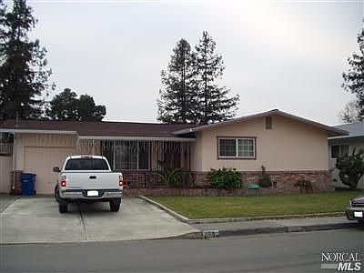1st image of 109 Maria Dr