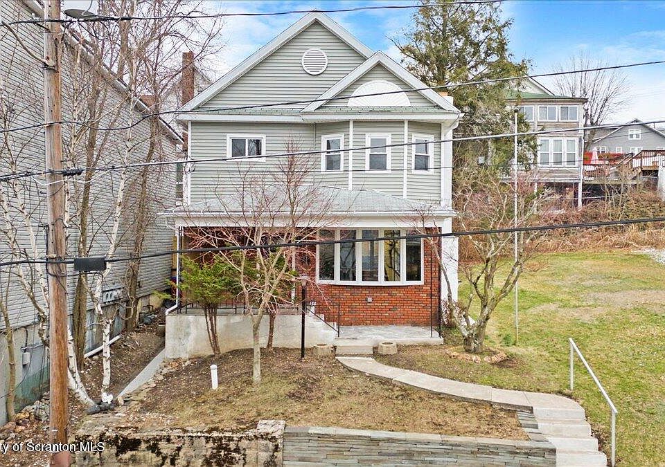 1st image of 138 Spring St