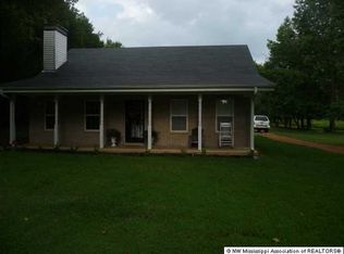 1669 Lyles Rd, Senatobia, MS 38668