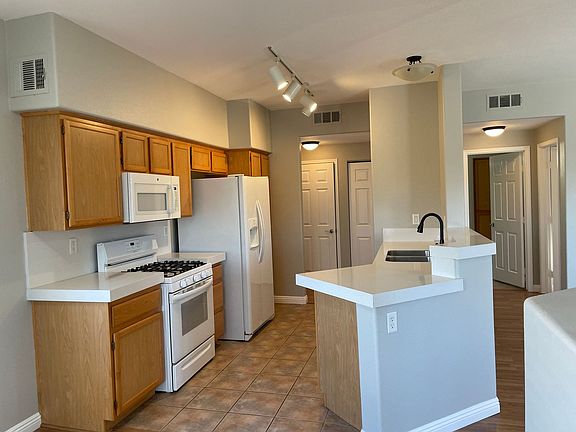 2nd image of 1050 E Cactus Ave Unit 2046
