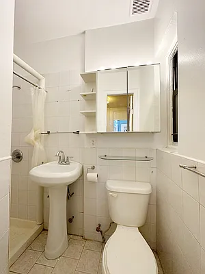 Rented by Compass | media 5