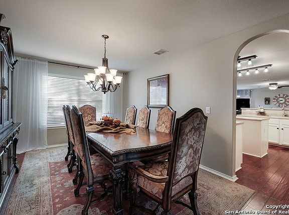 4th image of 7862 Bur Oak Way