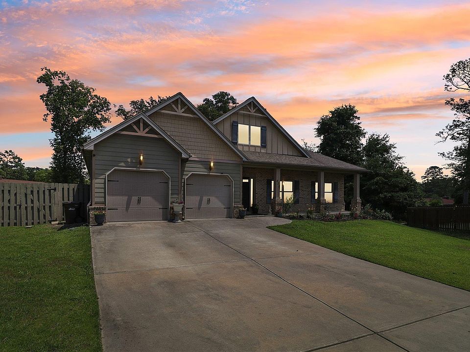 1st image of 428 Dickson Hill Cir