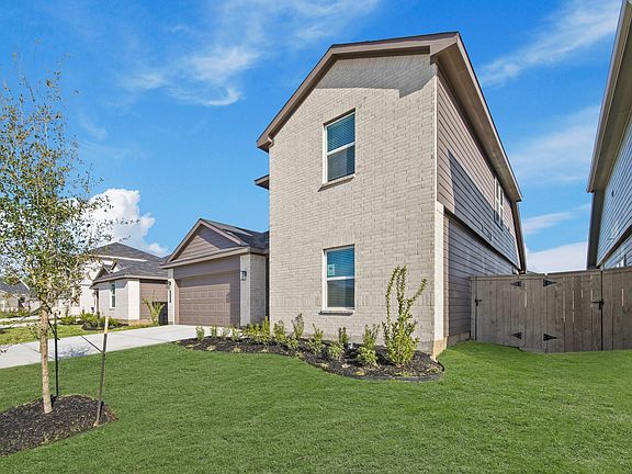 3rd image of 23535 Skyward Ln