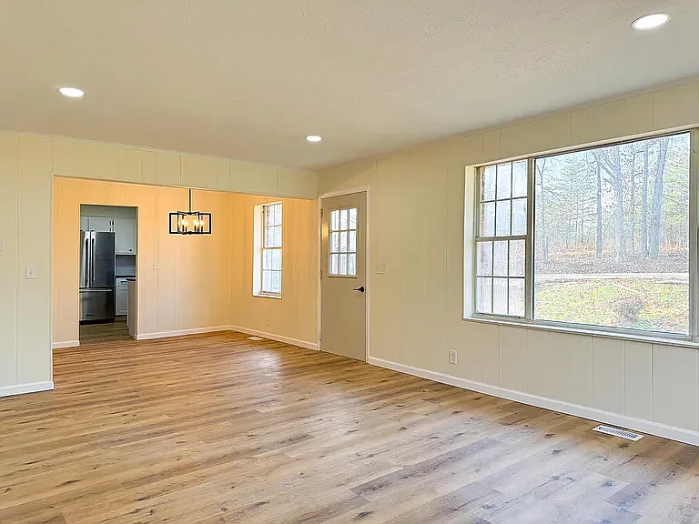 2 bed, 1120 sqft, $1,500 — Photo 4