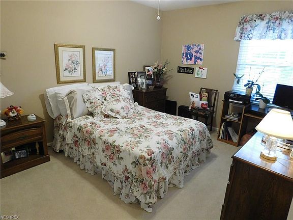 4th image of 5616 Chelmsford Dr
