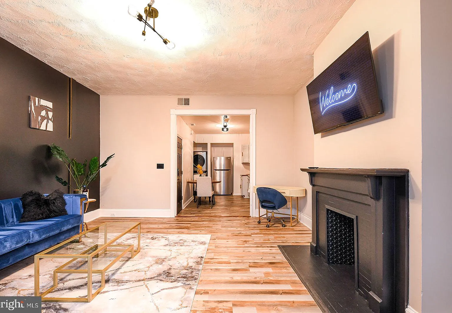 2 bed, 1100 sqft, $1,850 — Photo 4