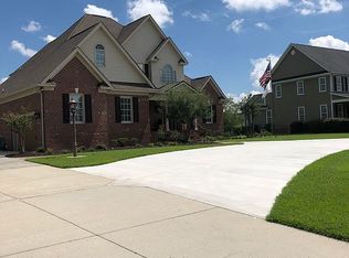 1310 Oakridge Blvd, Lumberton, NC 28358