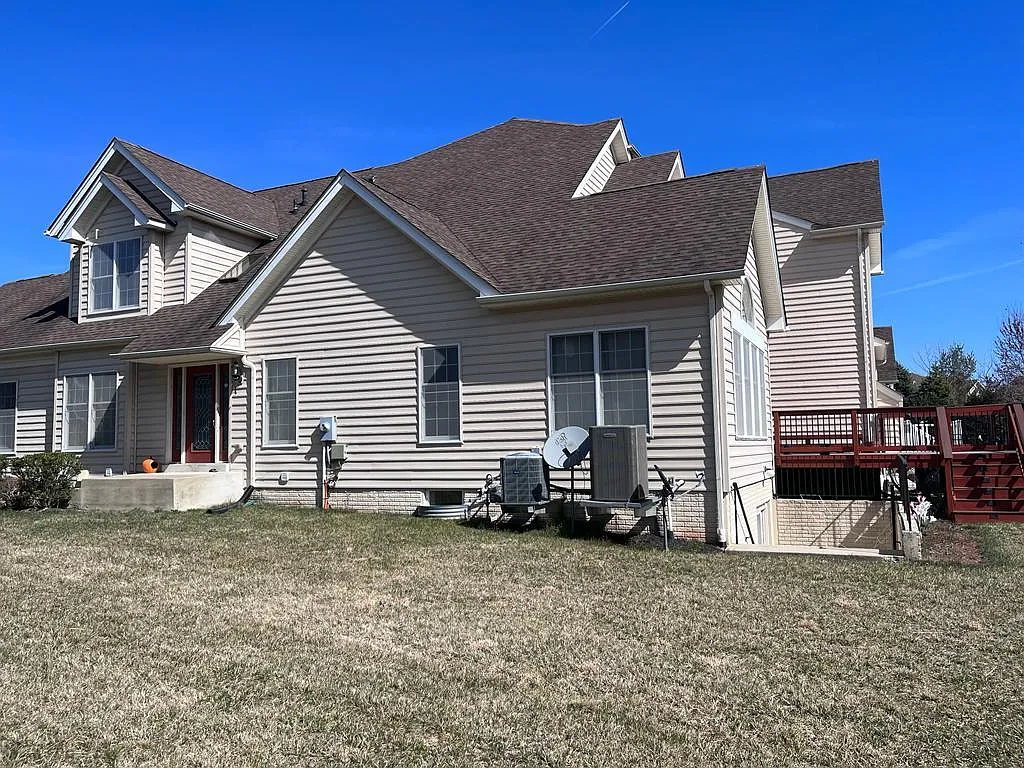 3 bed, 3800 sqft, $3,850 — Photo 3
