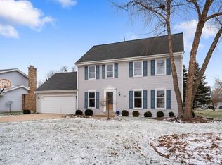 W226N2588 Aspenwood Ln, Waukesha, WI 53186