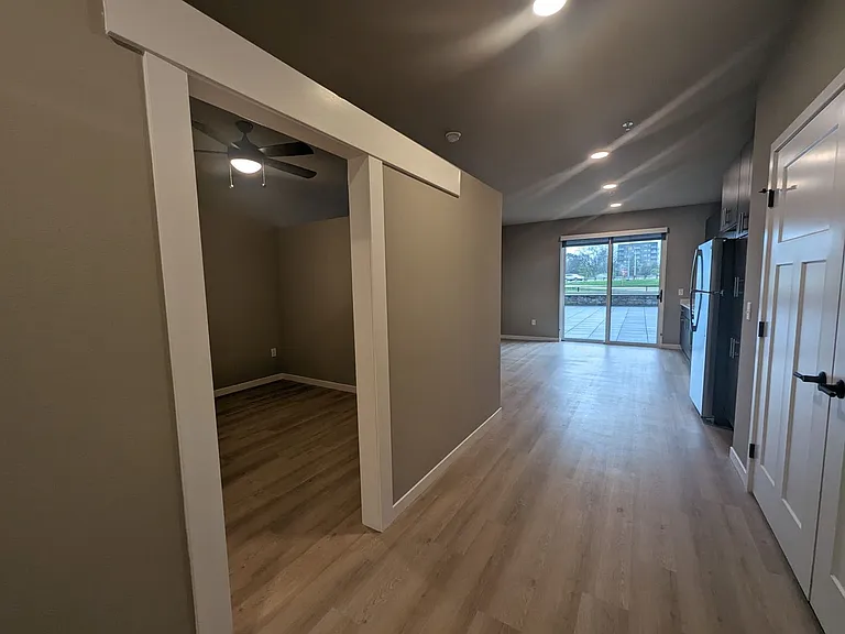 The Tuxedo Apartments — Photo 17