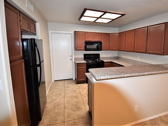5th image of 8126 W Mescal St