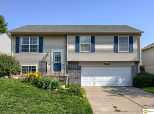 17722 Olive St, Omaha, NE 68136