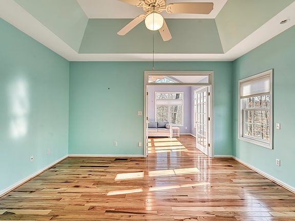 5th image of 3 Nutwood Cir