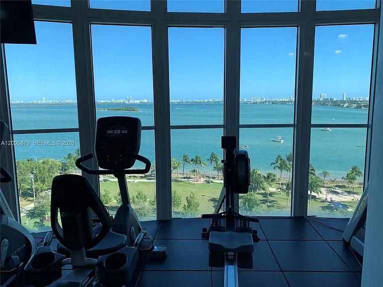 1800 N Bayshore Dr #1506 — Photo 23