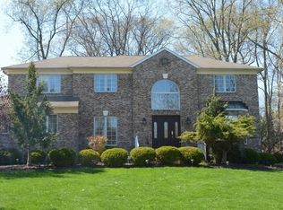 20 Elmwood Dr, Warren, NJ 07059