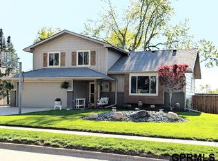 1504 Willow Ave, Bellevue, NE 68005