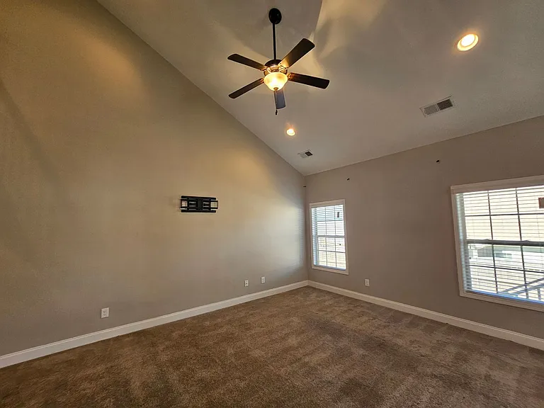 669 Pine Lilly Dr — Photo 8