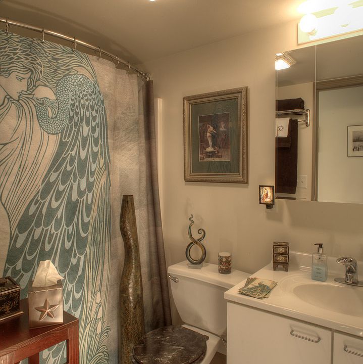 1st image of 1900 Superior Ave E #307