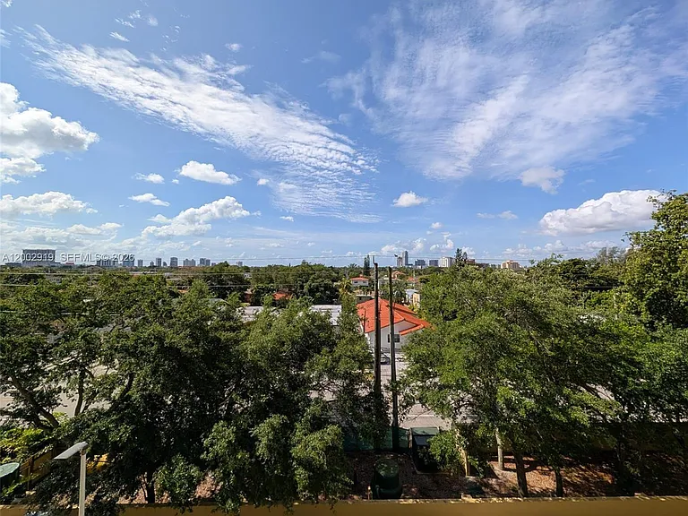 3500 Coral Way #505 — Photo 18