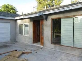 27262 Santa Clarita Rd, Saugus, CA 91350